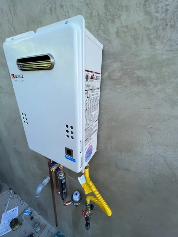 Tankless water heater installation for Chestnut Crossroads homes